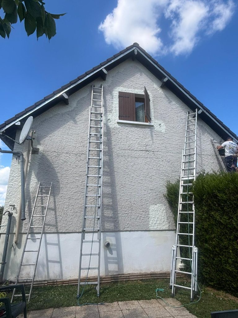 nettoyage de façade à Oulins